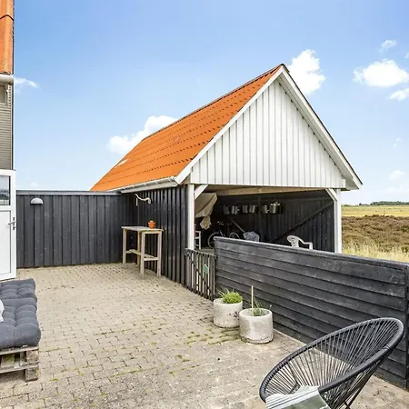Teda - 2km From The Sea By Interhome